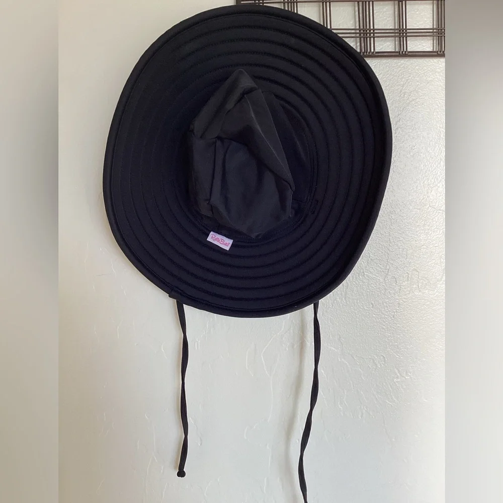 RUFFLE BUTTS BLACK  WIDE BRIM SWIM HAT SZ 0-12m